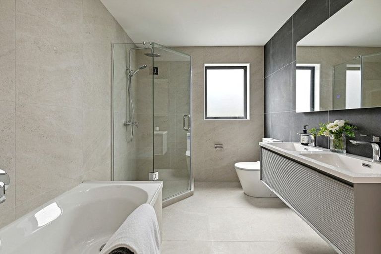 Photo of property in 15 Bela Vista Boulevard, Swanson, Auckland, 0614