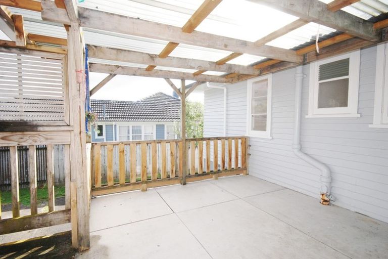 Photo of property in 15 Kerrydale Road, Manurewa, Auckland, 2102