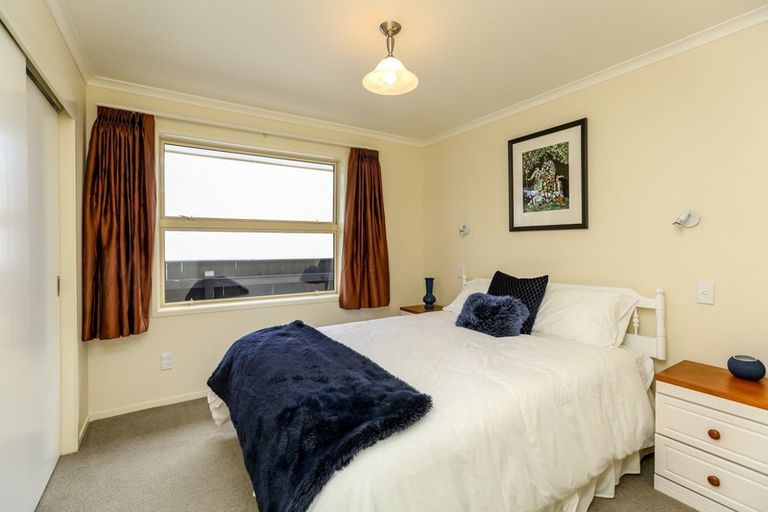 Photo of property in 12 Ropiha Street, Fitzroy, New Plymouth, 4312