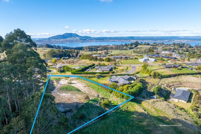 Photo of property in 19 Glenlochy Rise, Acacia Bay, Taupo, 3385