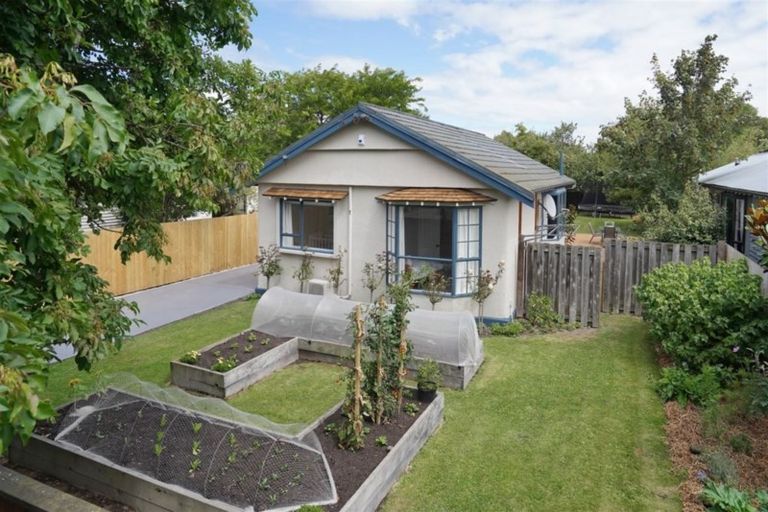 Photo of property in 25 Kensington Avenue, Mairehau, Christchurch, 8013