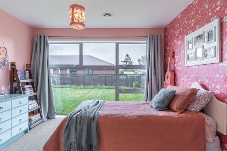 Photo of property in 9e Union Street, Winton, 9720