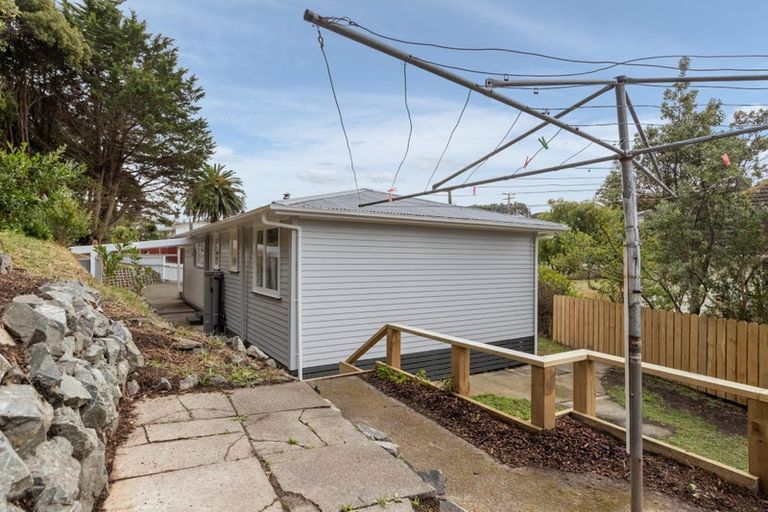 Photo of property in 64 Jillett Street, Titahi Bay, Porirua, 5022