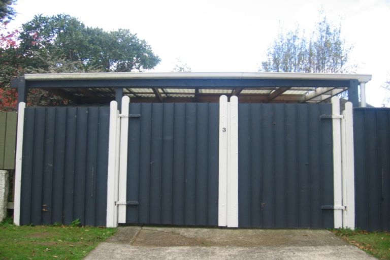 Photo of property in 3 Grenville Street, Waiwhetu, Lower Hutt, 5010