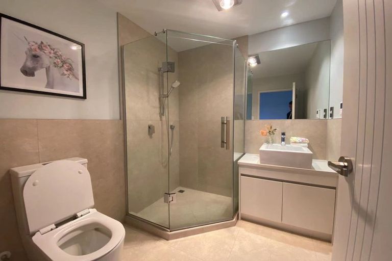 Photo of property in 50 Bordeaux Parade, Te Atatu South, Auckland, 0610