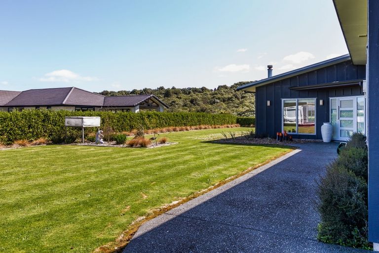 Photo of property in 31 Pukeko Way, Kinloch, Taupo, 3377