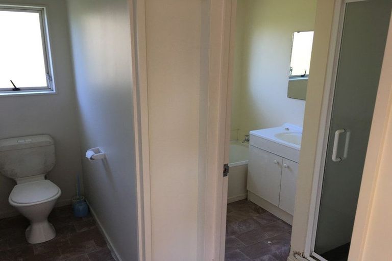 Photo of property in 39 Weldene Avenue, Glenfield, Auckland, 0629