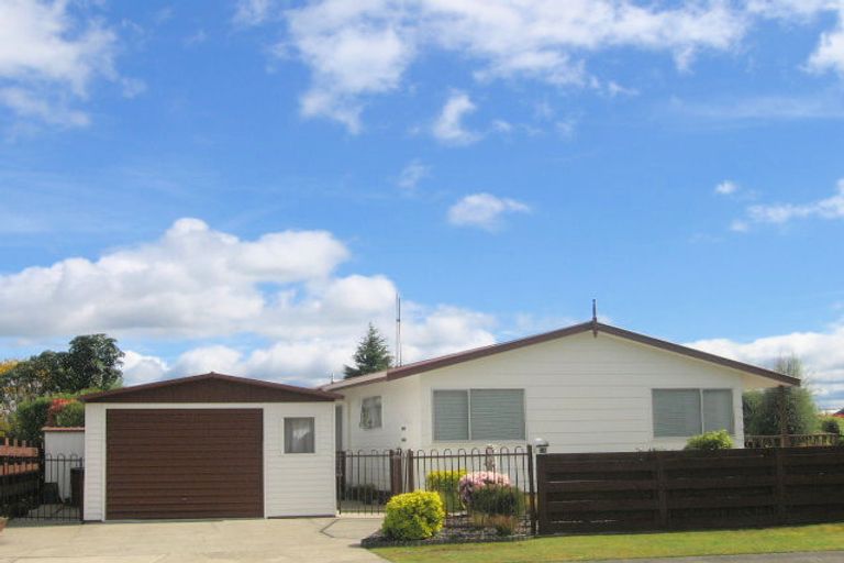 Photo of property in 12 Burton Place, Owhata, Rotorua, 3010