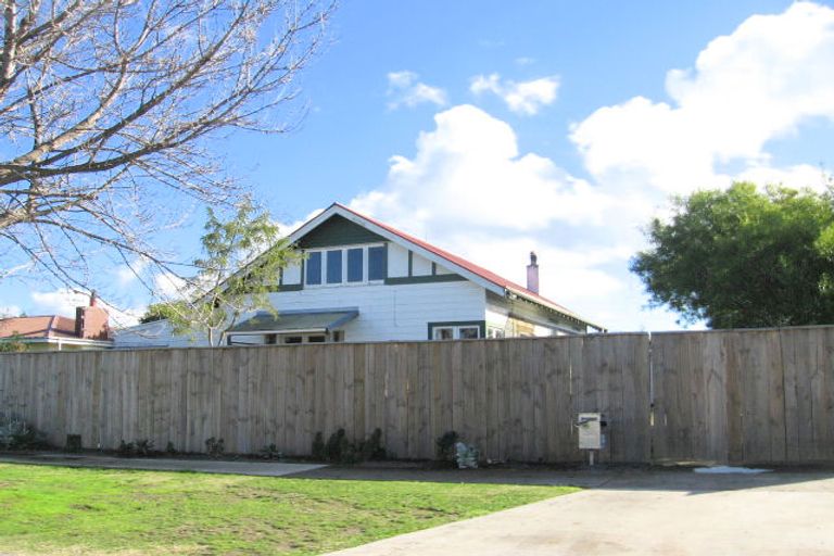 Photo of property in 1007 Frances Street, Akina, Hastings, 4122