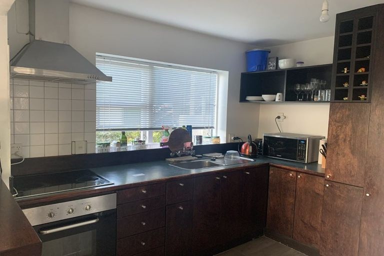 Photo of property in 35 Connaught Terrace, Brooklyn, Wellington, 6021