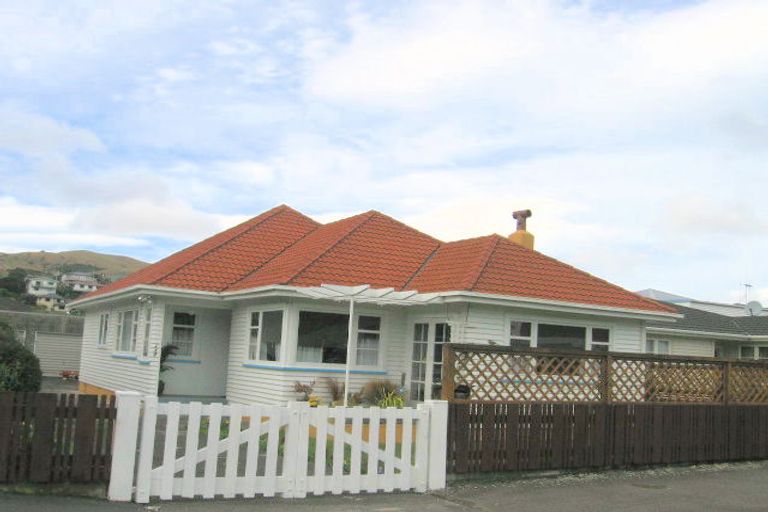 Photo of property in 134 Main Road, Tawa, Wellington, 5028