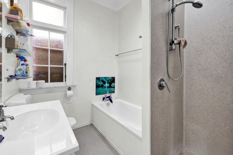 Photo of property in 32 Norfolk Street, Patea, 4520