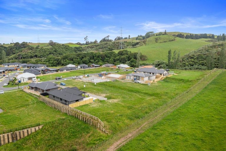 Photo of property in 233 Adler Drive, Ohauiti, Tauranga, 3112