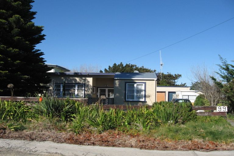 Photo of property in 99 Koputara Road, Himatangi Beach, Foxton, 4891