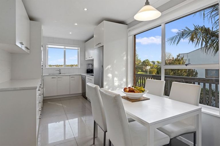 Photo of property in 41 Killarney Avenue, Torbay, Auckland, 0630