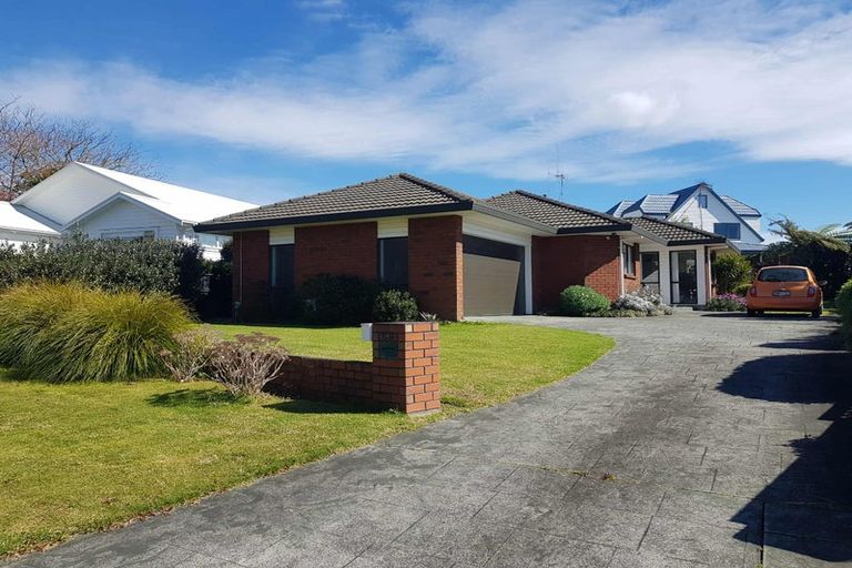 Photo of property in 38 Fairview Place, Te Puke, 3119
