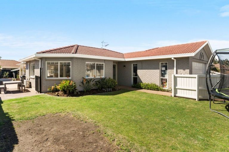 Photo of property in 151 Evans Road, Papamoa Beach, Papamoa, 3118