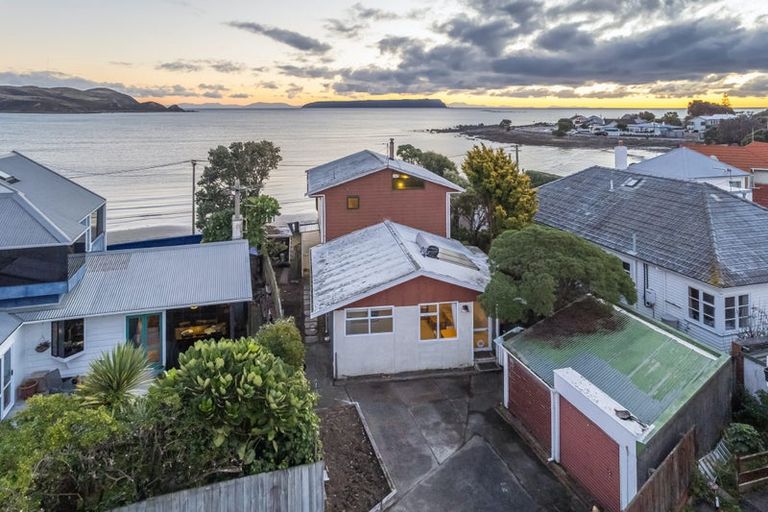 Photo of property in 22a Steyne Avenue, Plimmerton, Porirua, 5026