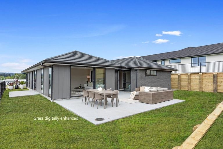 Photo of property in 11 Flounder Drive, Omokoroa, 3114