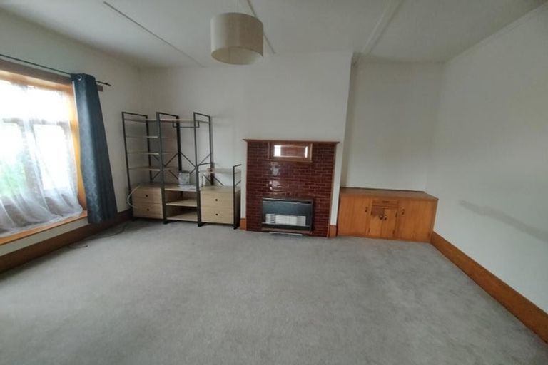 Photo of property in 6 Clausen Street, Takaro, Palmerston North, 4412