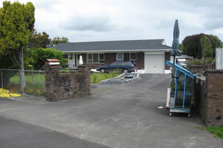 Photo of property in 395 Main Road, Huapai, Kumeu, 0810