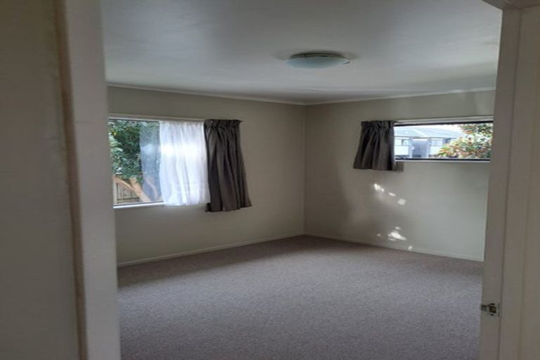 Photo of property in 1/1 Don Street, Papakura, 2110