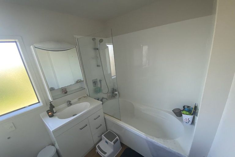 Photo of property in 14/36 West Coast Road, Glen Eden, Auckland, 0602