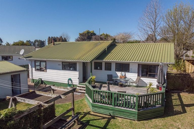 Photo of property in 76 Blomfield Street, Pukehangi, Rotorua, 3015
