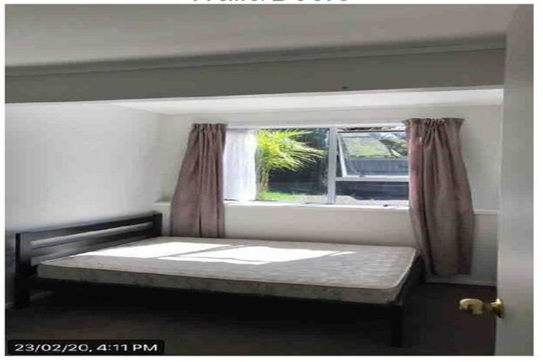 Photo of property in 13 Laser Place, Bayview, Auckland, 0629