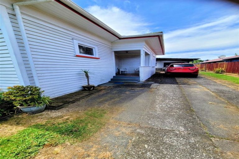 Photo of property in 31 Driver Road, Mangere East, Auckland, 2024