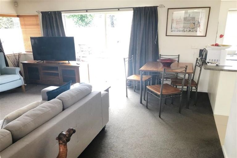 Photo of property in 1/58 Walton Street, Red Beach, 0932