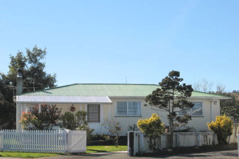 Photo of property in 33 Belgrave Place, Papakura, 2110