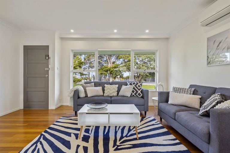 Photo of property in 4112/110 East Coast Road, Forrest Hill, Auckland, 0620