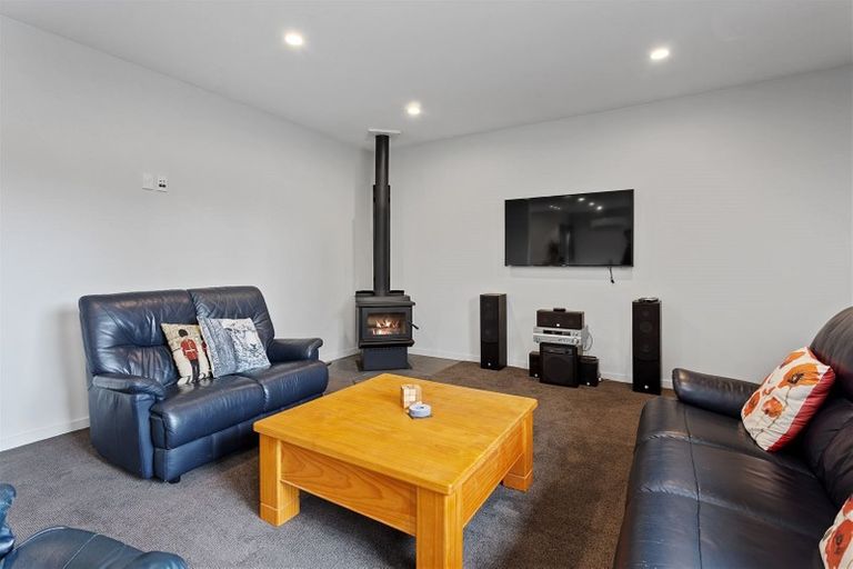 Photo of property in 134 High Street, Oxford, 7430