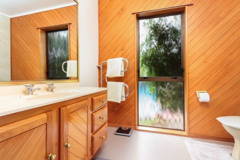 Photo of property in 8 Sunny Bay Road, Matua, Tauranga, 3110