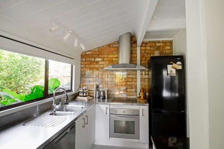 Photo of property in 266 Victoria Avenue, Hokowhitu, Palmerston North, 4410