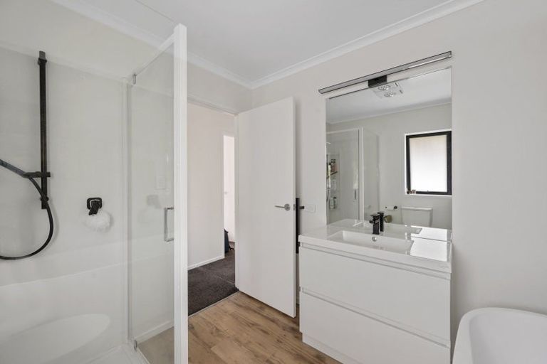 Photo of property in 45 Kent Terrace, Taradale, Napier, 4112