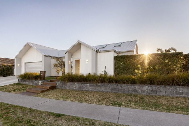 Photo of property in 30 Colpoma Close, Papamoa Beach, Papamoa, 3118