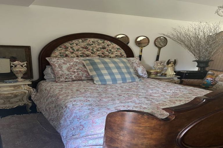 Photo of property in 1 Simeon Quay, Lyttelton, 8082