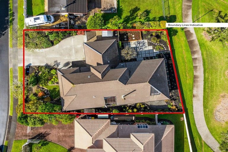 Photo of property in 22 Settlers Grove, Orewa, 0931