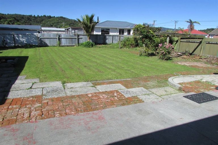 Photo of property in 5 Elizabeth Street, Greymouth, 7805