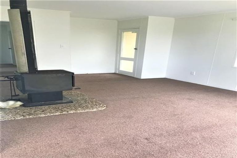 Photo of property in 5a Cherry Tree Place, Massey, Auckland, 0614