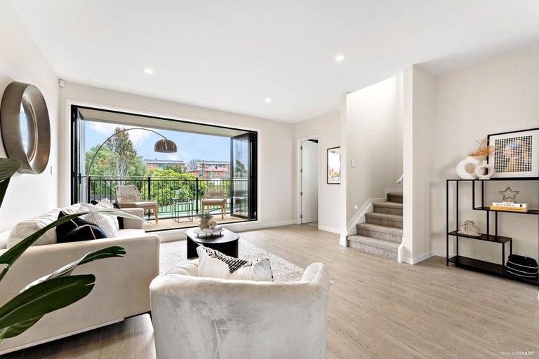 Photo of property in 18b Kings Road, Panmure, Auckland, 1072