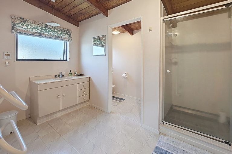 Photo of property in 129a Bruce Wallace Place, Whangamata, 3620