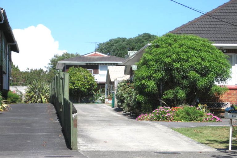 Photo of property in 1/48 Seabrook Avenue, New Lynn, Auckland, 0600