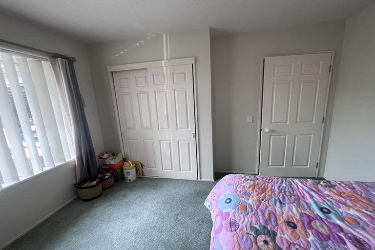 Photo of property in 2/19 Siska Place, Upper Riccarton, Christchurch, 8041