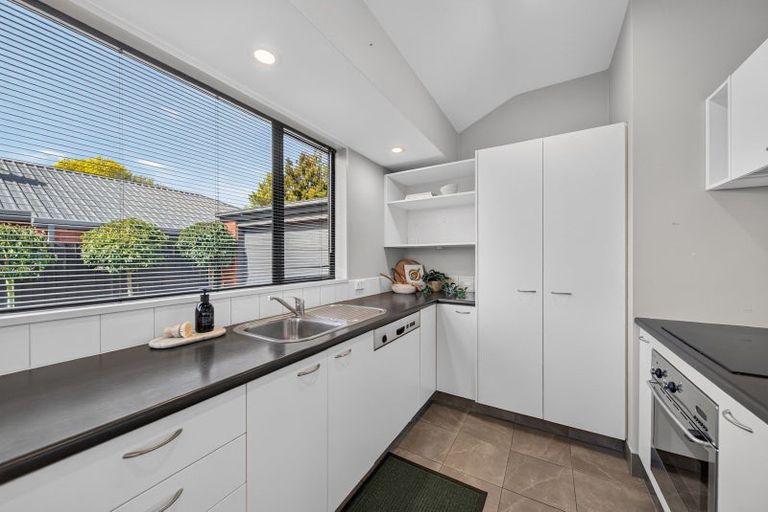 Photo of property in 7 Stroud Lane, Papanui, Christchurch, 8053