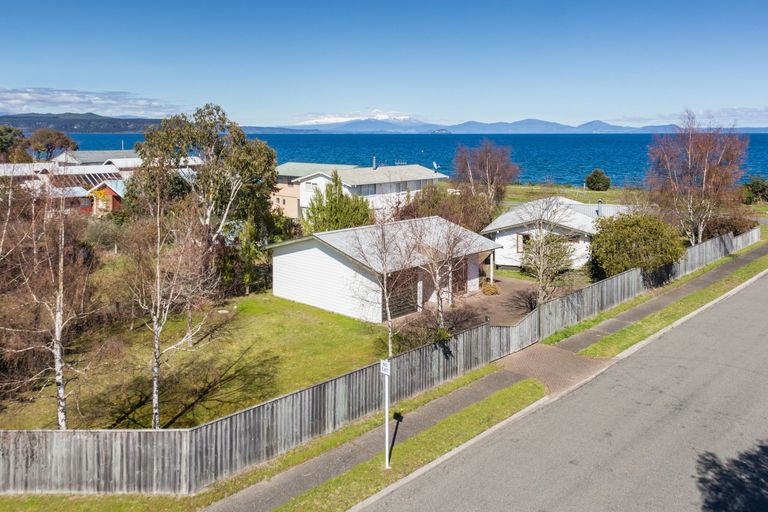 Photo of property in 34 Mahuta Road, Waitahanui, Taupo, 3378