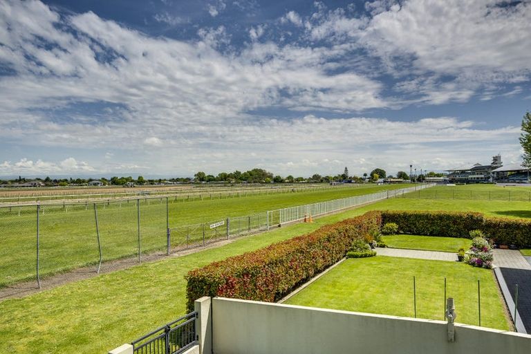 Photo of property in Cheltenham Court, 609 Market Street South, Hastings, 4122