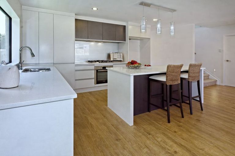 Photo of property in 4136a Great North Road, Glendene, Auckland, 0602